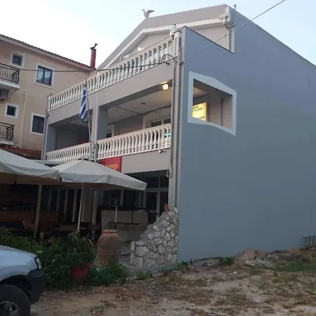 Vasilis Travlos * Poros (Kefalonia)