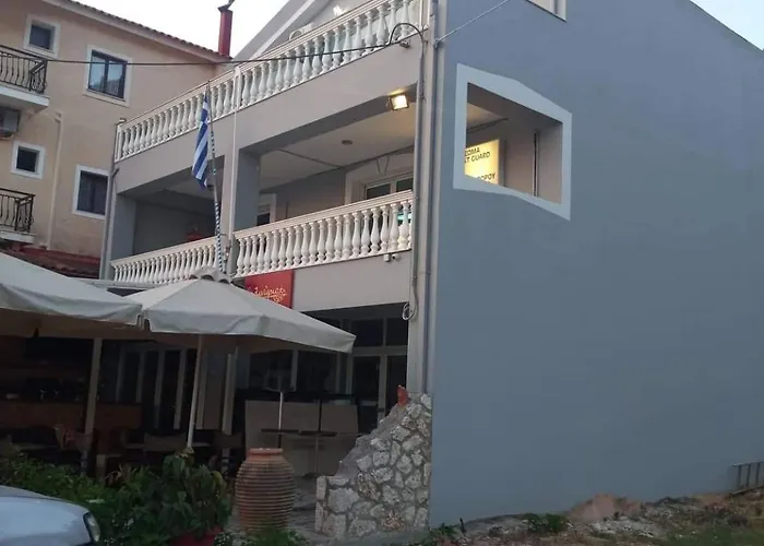 Vasilis Travlos * Poros (Kefalonia)