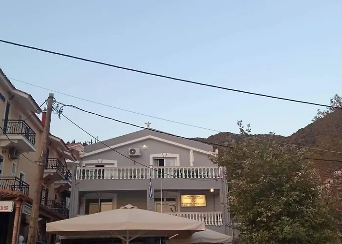 Vasilis Travlos * Poros (Kefalonia)
